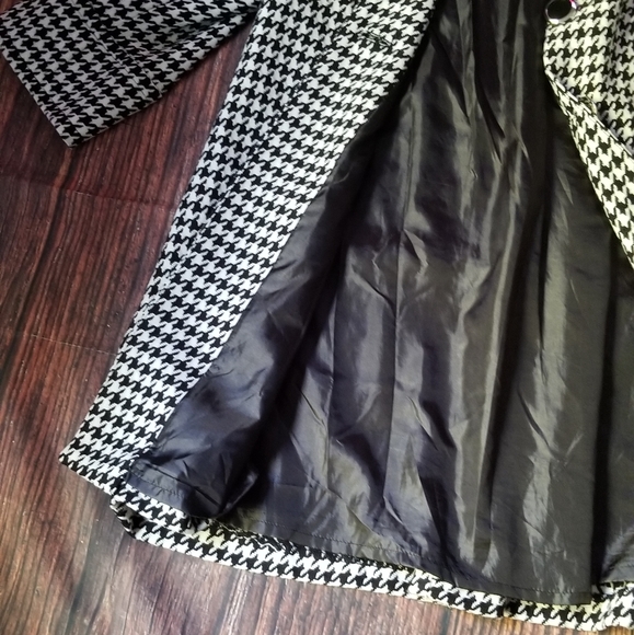 Carmen Marc Valvo Houndstooth Coat - Picture 6 of 16
